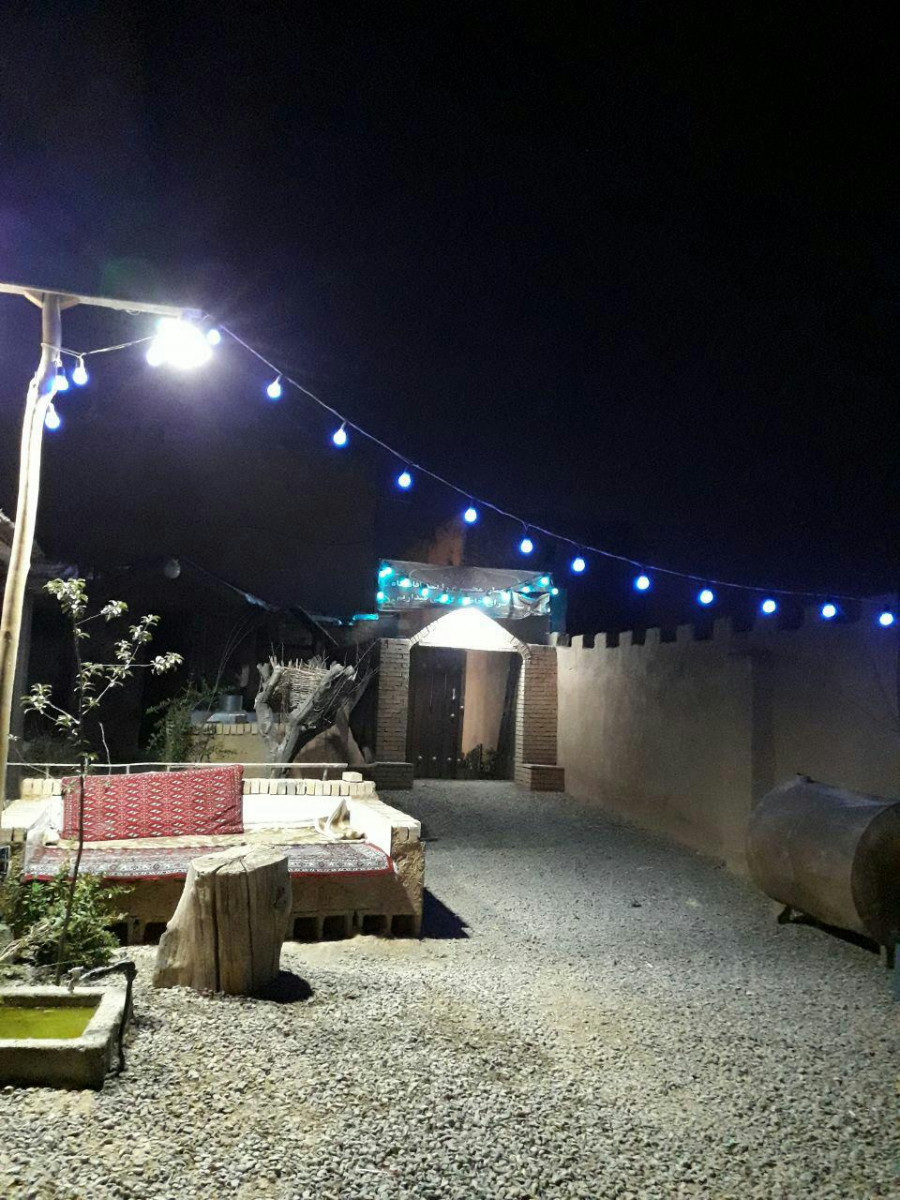 محوطه اقامتگاه