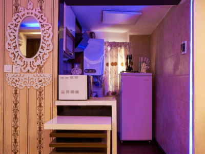 فلت بیستون فلت بیستون