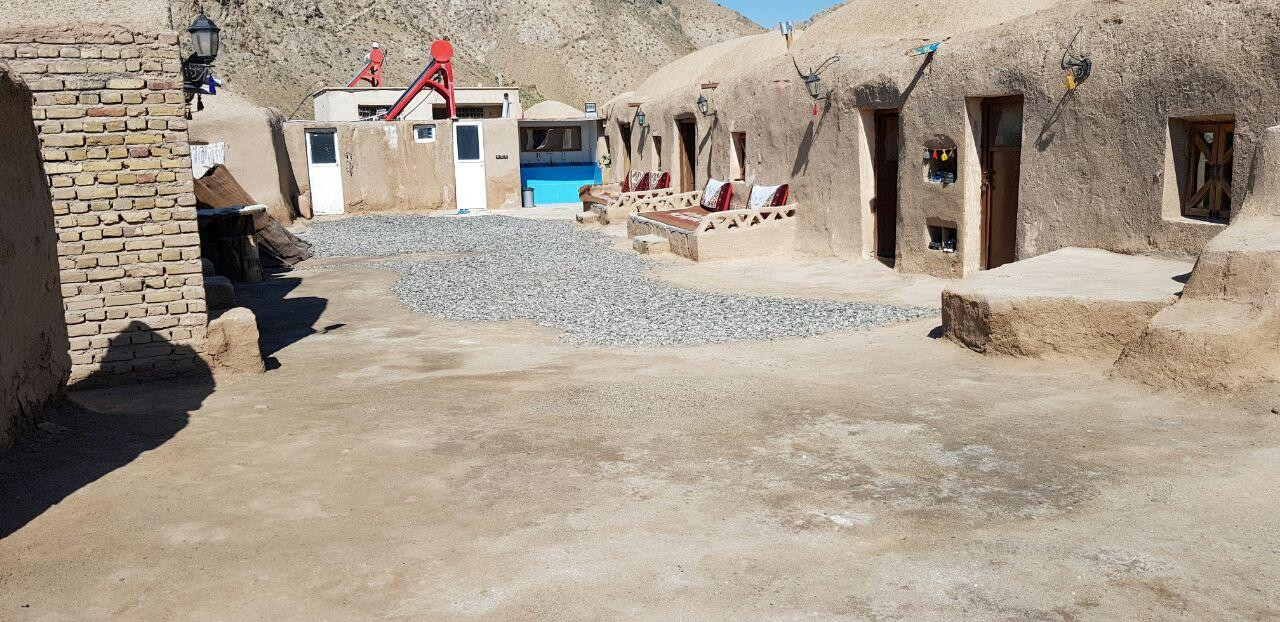 حیاط