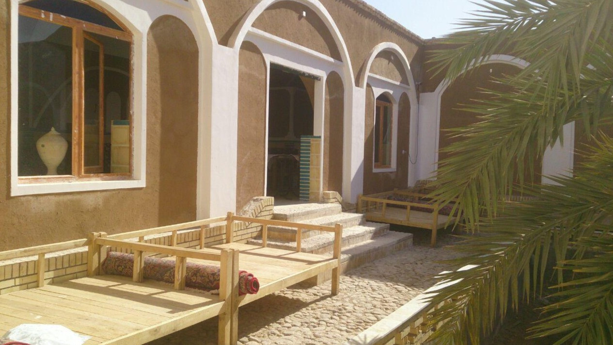 حیاط
