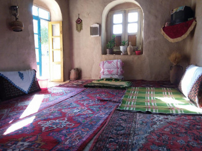 اقامتگاه "آنا آتا سراسی" اتاق خشتی 1