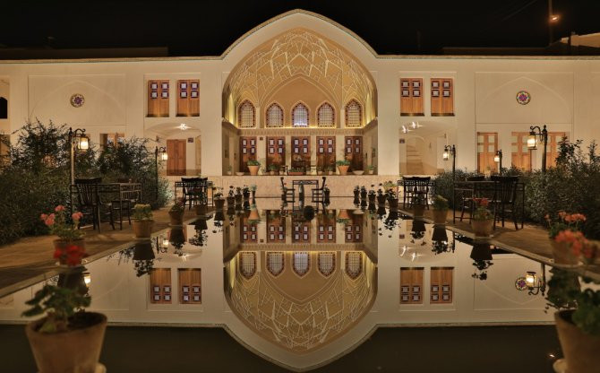 حیاط