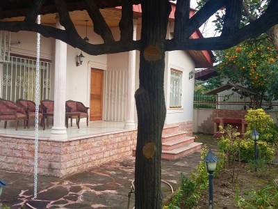 دربست همراه با حیاطی سرسبز در روستای اسب چین دربست همراه با حیاطی سرسبز در روستای اسب چین