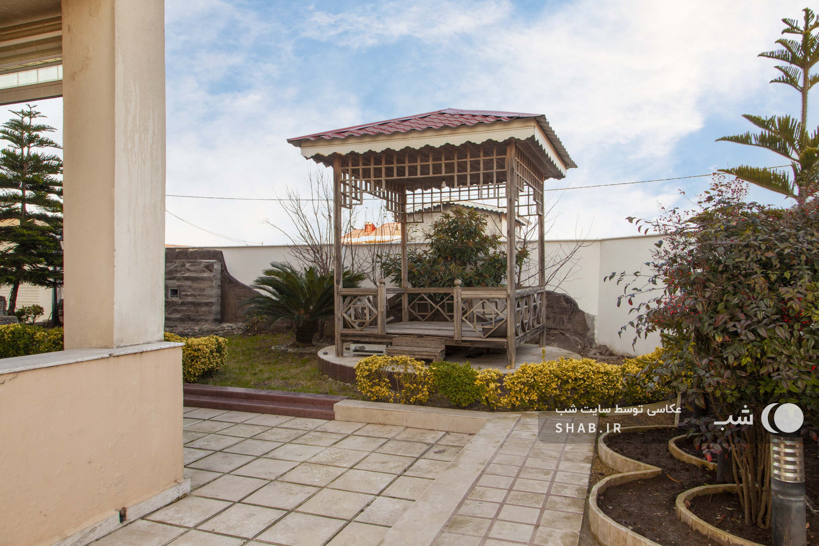 حیاط و آلاچیق حیاط و آلاچیق