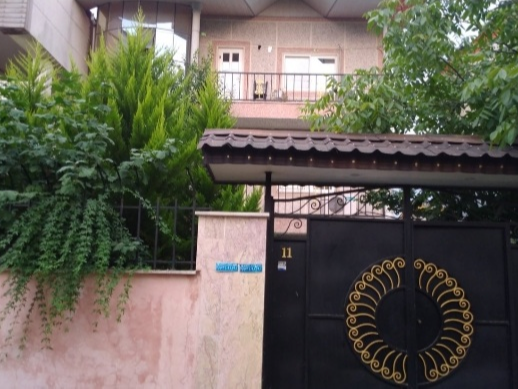 نمای بیرونی ساختمان