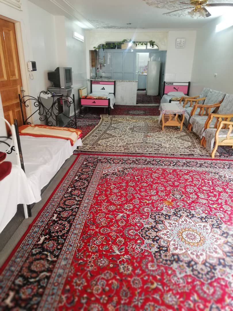 سالن و آشپزخانه 