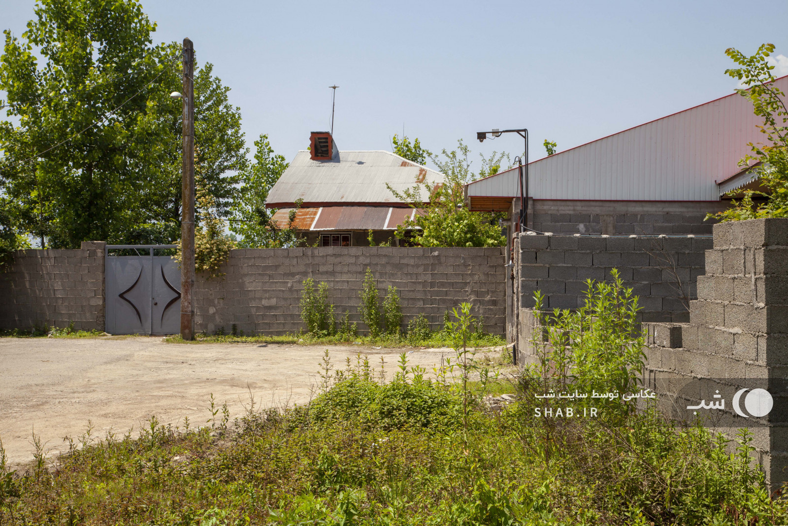 محوطه بیرونی