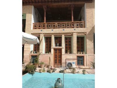 اقامتگاه سنتی "سهراب" اتاق شاملو 4