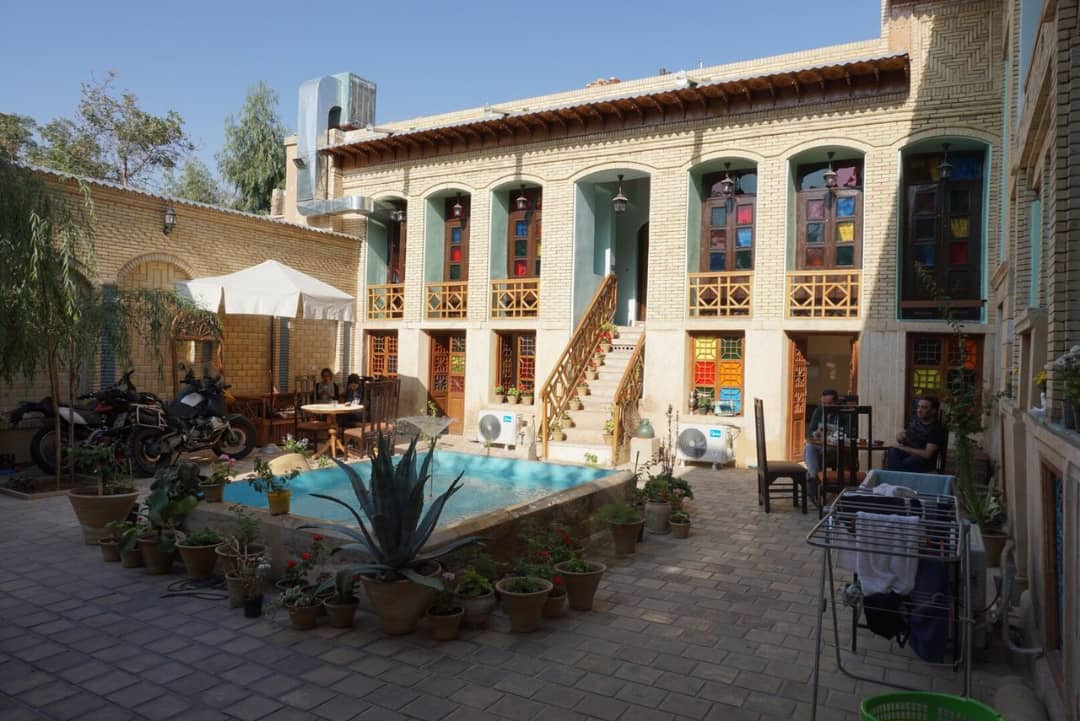 نمای ساختمان