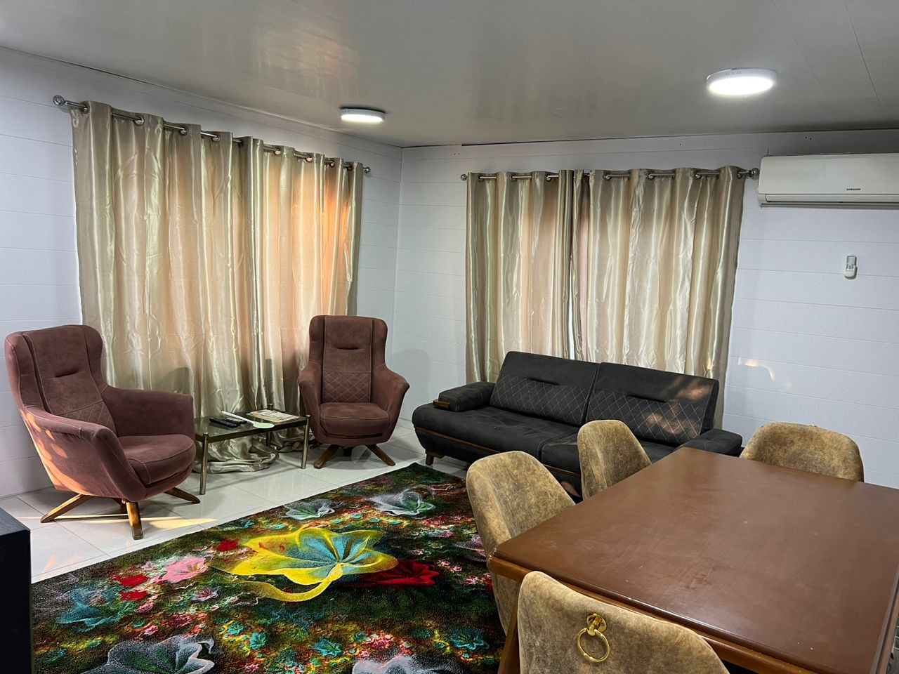 اتاق پذیرایی