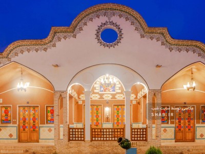 اقامتگاه "عمارت  کهن"