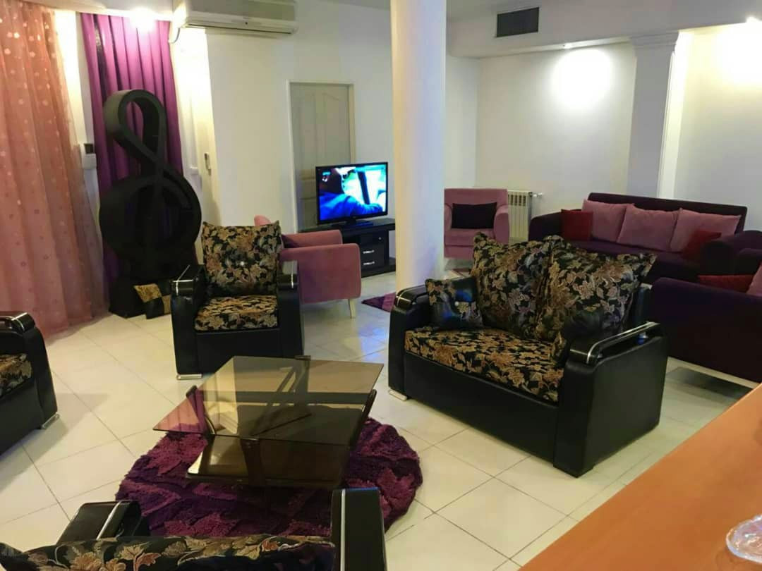 اتاق پذیرایی