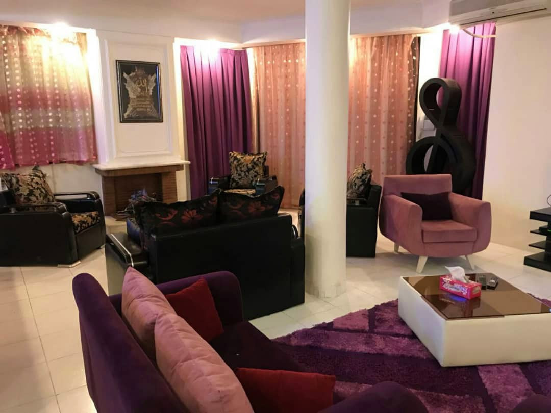 اتاق پذیرایی