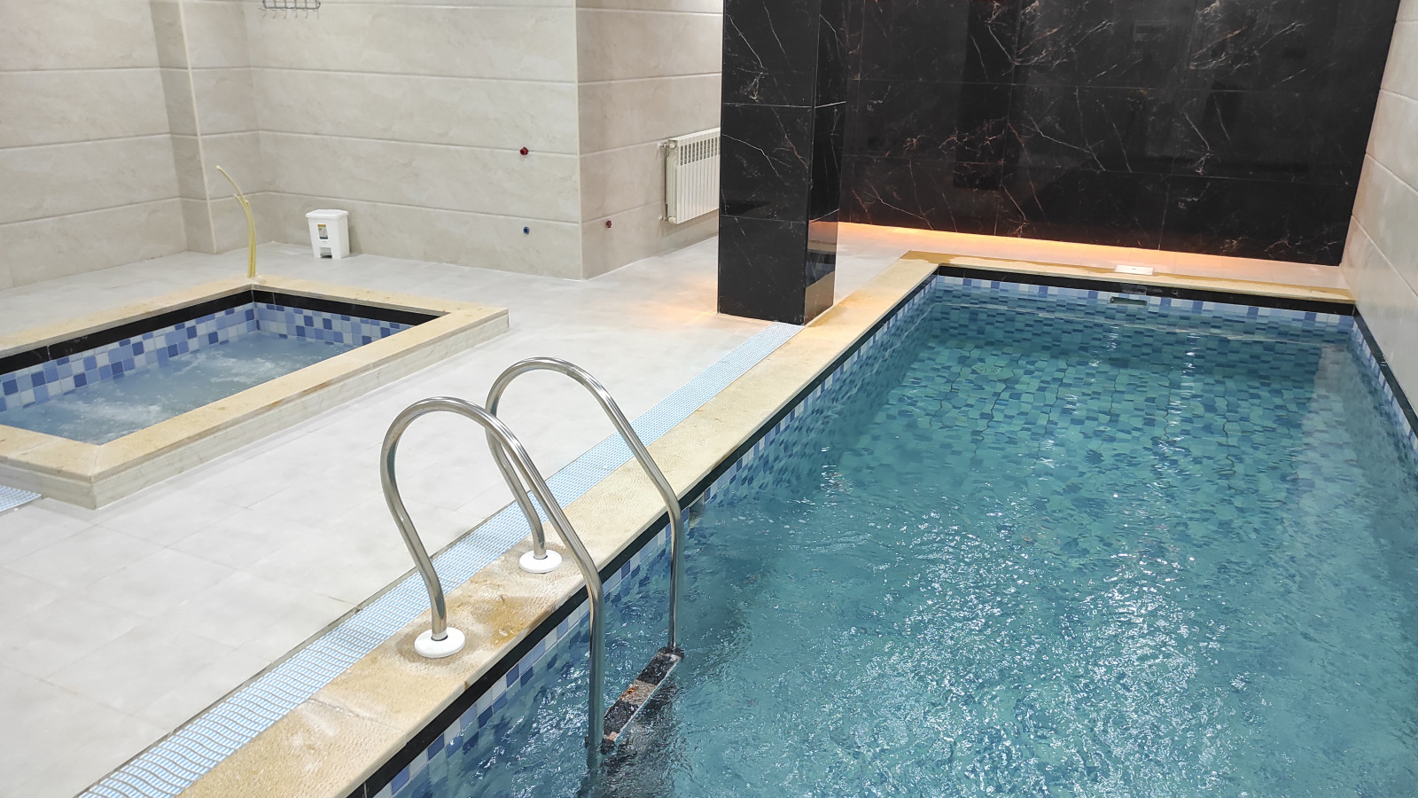 استخر استخر