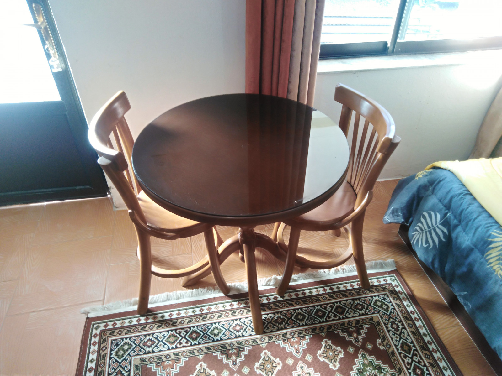 میز نهارخوری