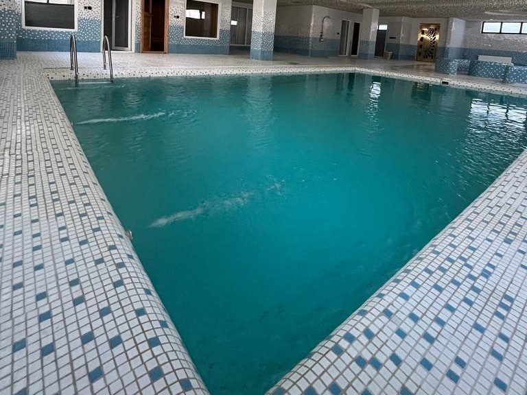 استخر استخر