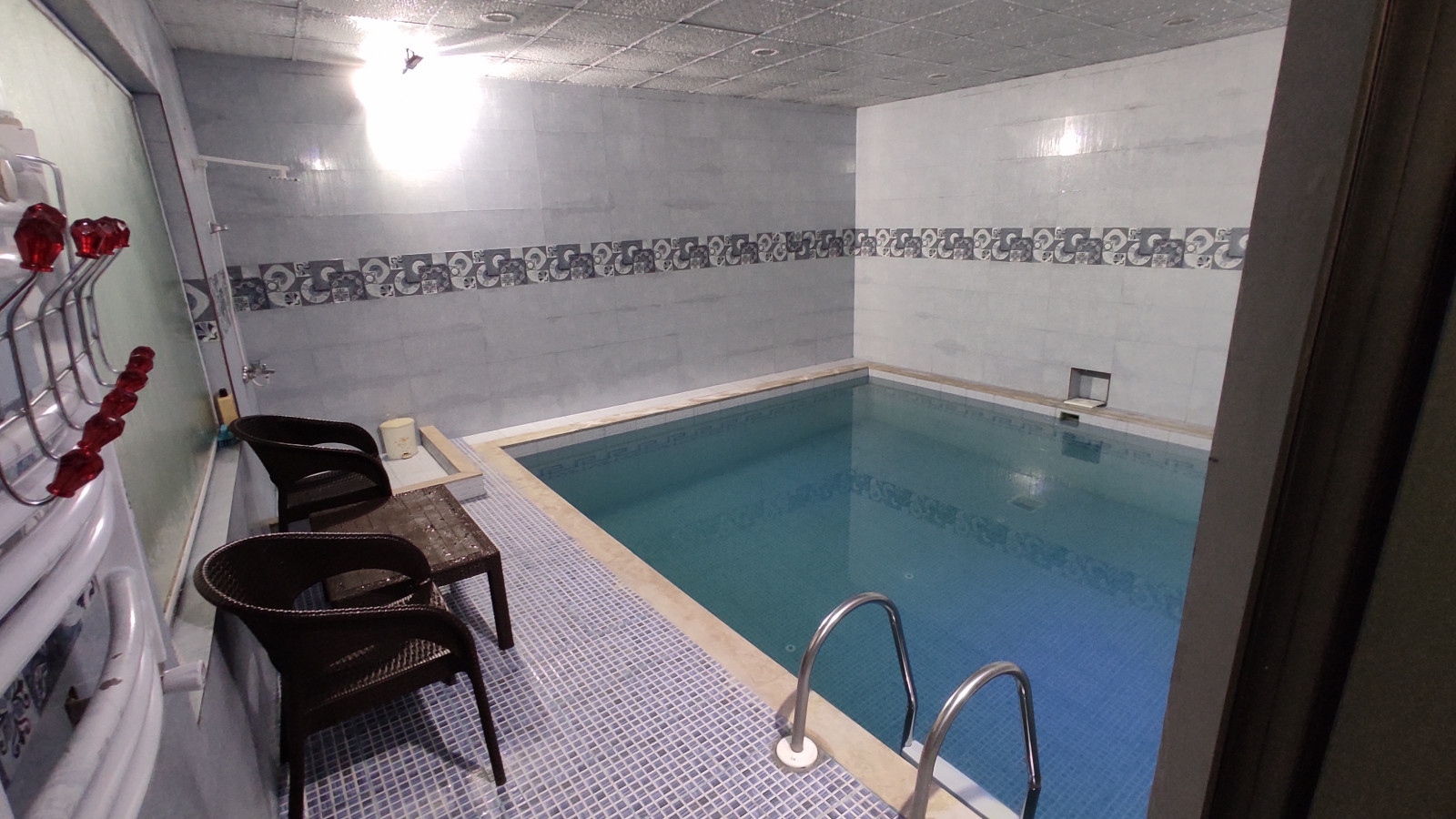 استخر استخر