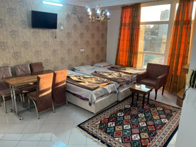 آپارتمان تک خوابه (101)8 دقیقه تا حرم پیاده