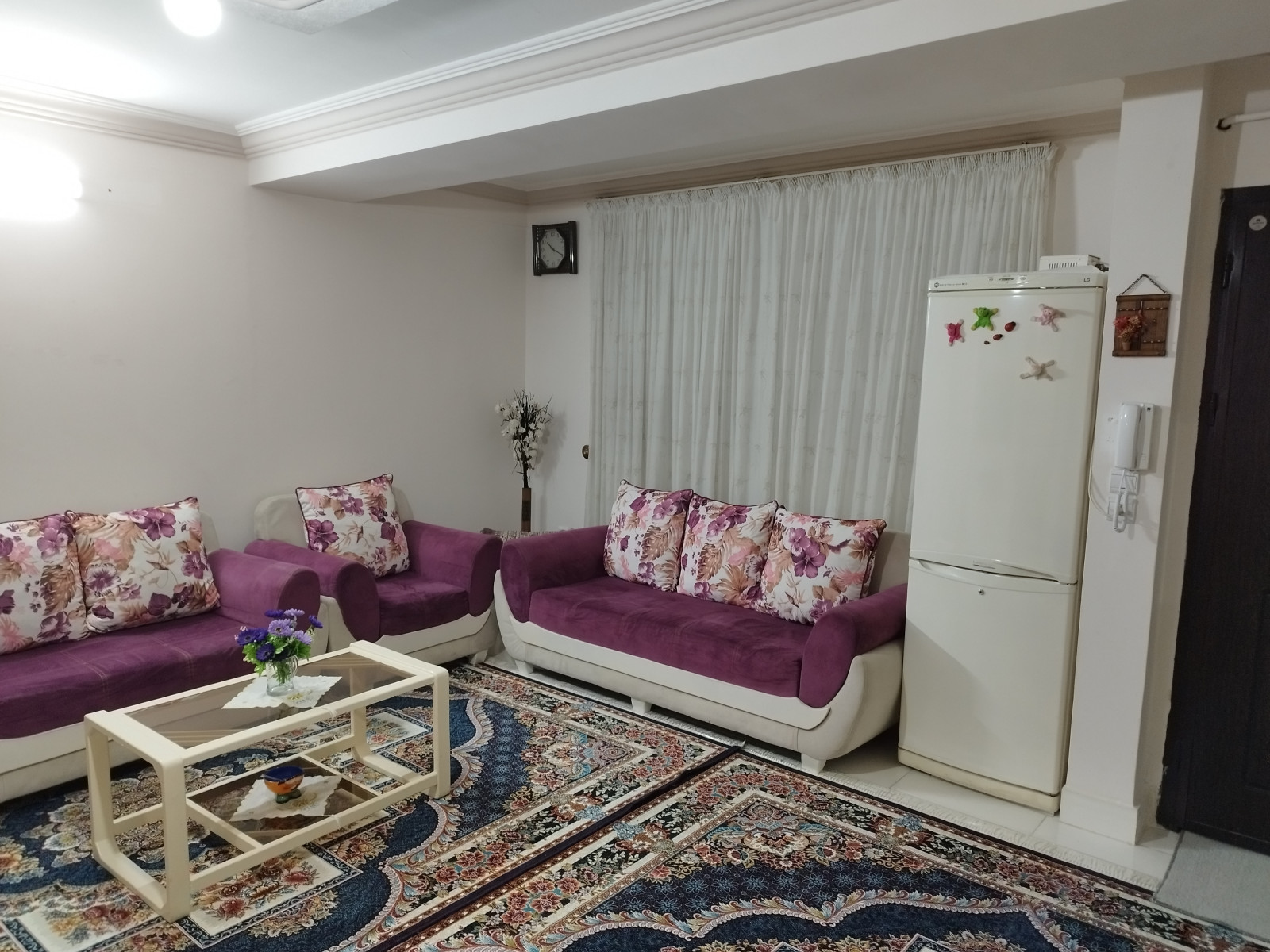 نمای حال پذیرایی