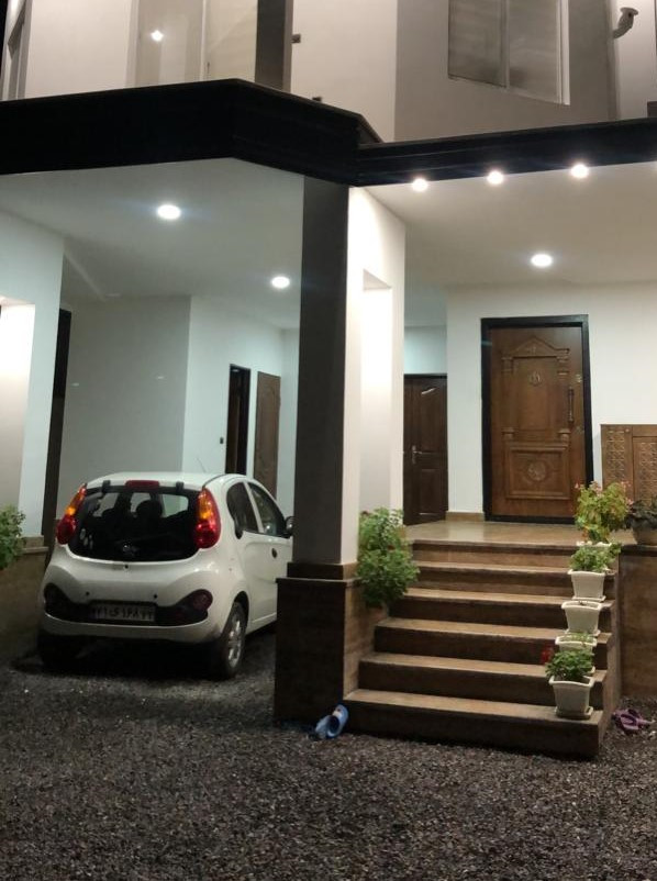 نما و ورودی اقامتگاه