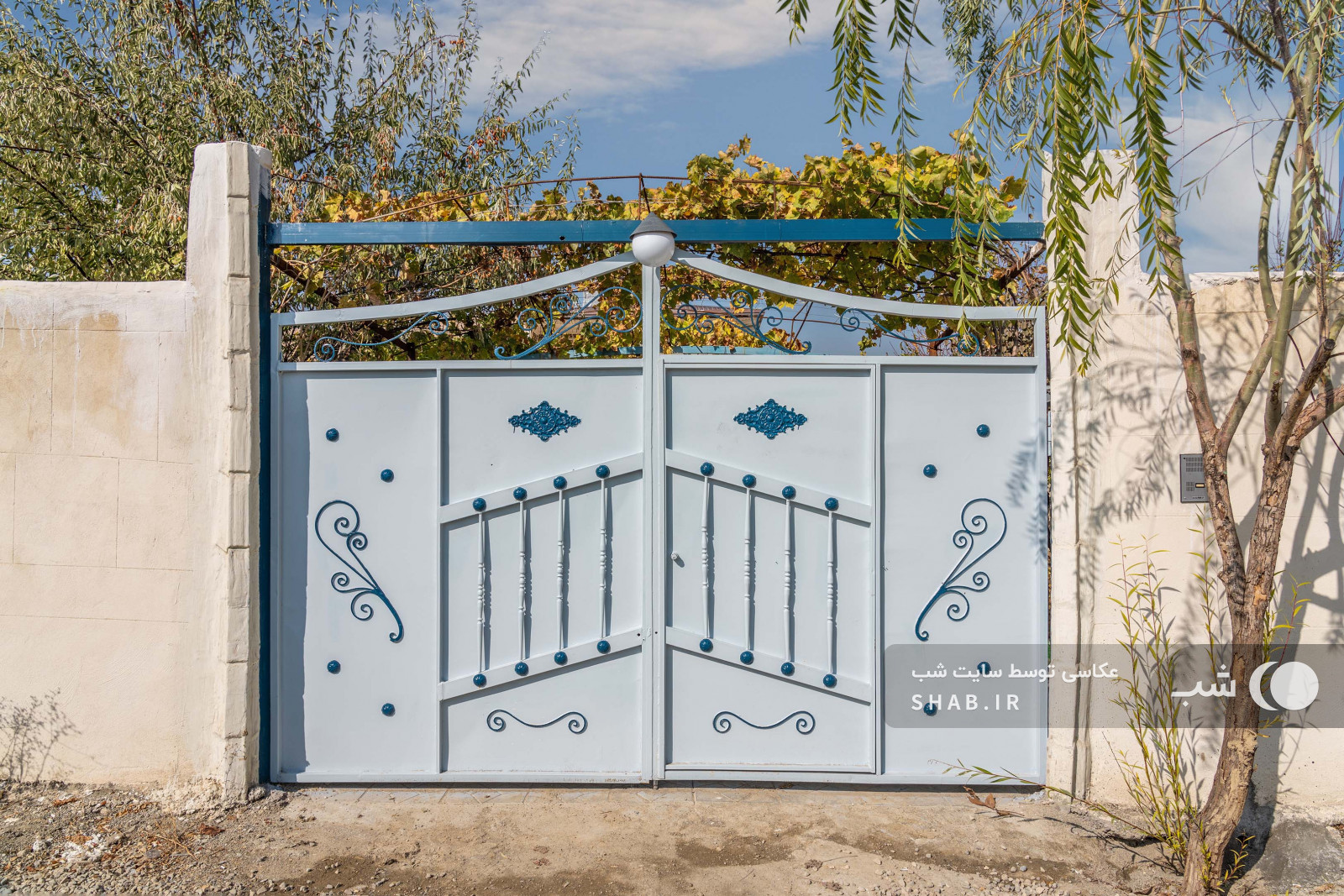 محوطه بيروني