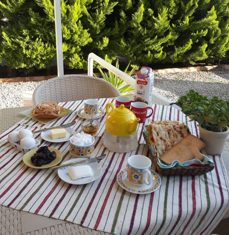 میز صبحانه 