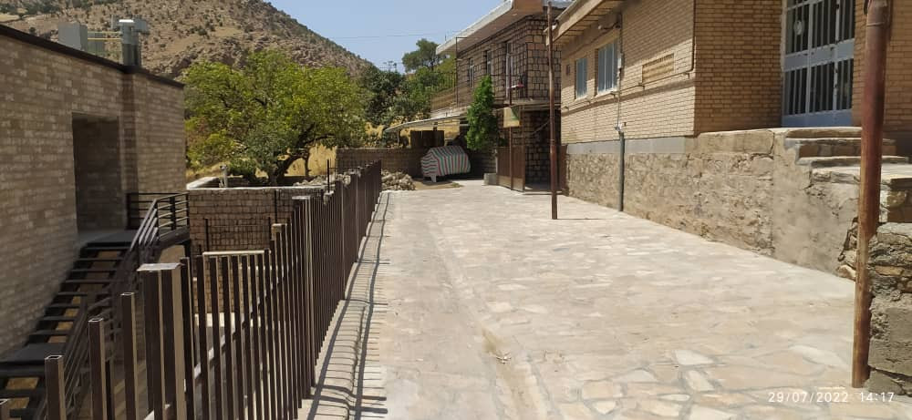 محوطه روستا