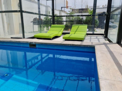 ویلا مدرن کرتنوال استخر آب گرم سرپوشیده شیشه ای ویلا مدرن کرتنوال استخر آب گرم سرپوشیده شیشه ای