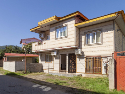 ویلا مبله و تمیز طبقه همکف، حیاط‌دار، وارده‌سرا