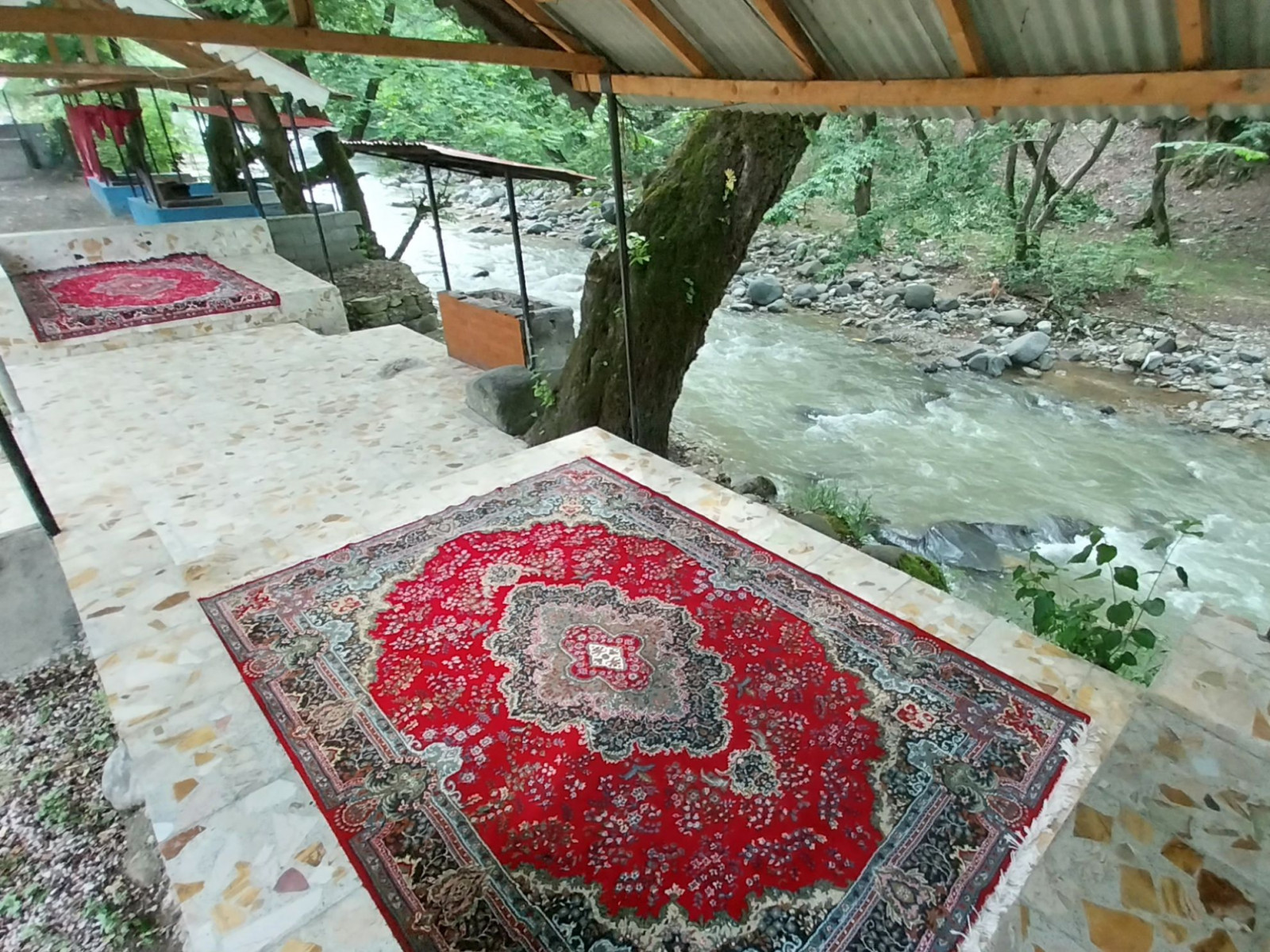 نمای بیرونی ساختمان