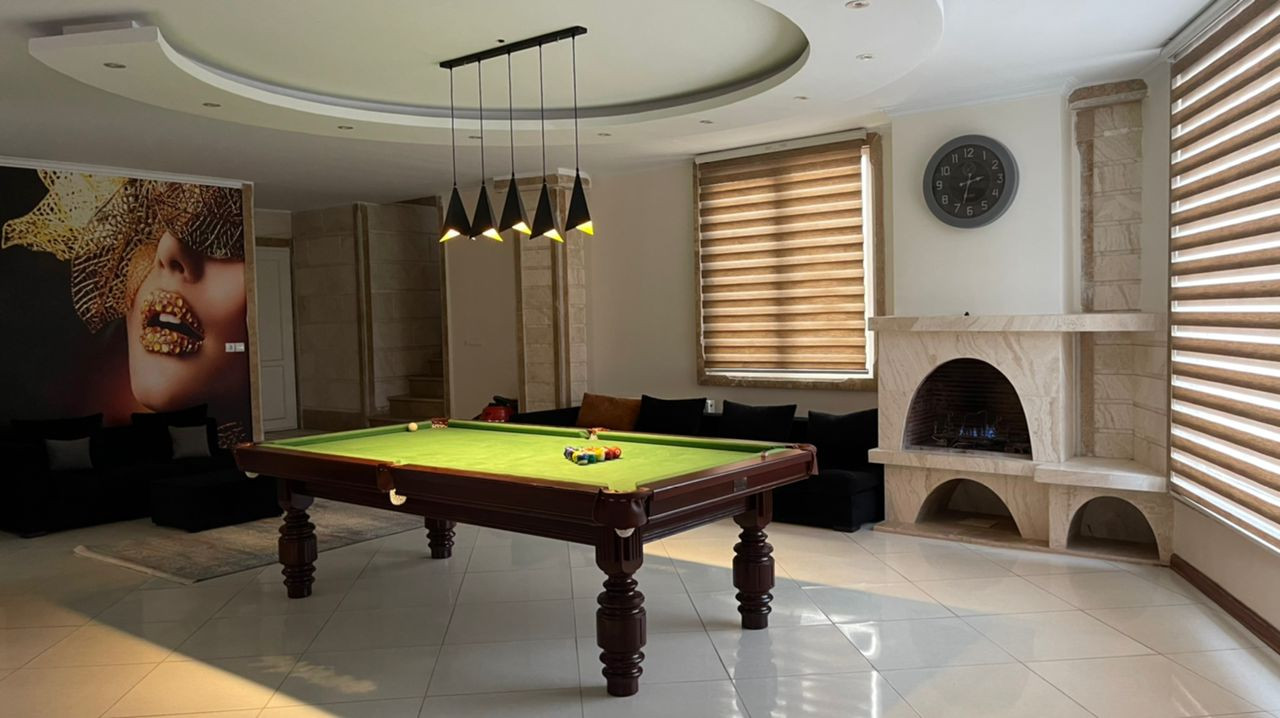 میز بیلیارد میز بیلیارد