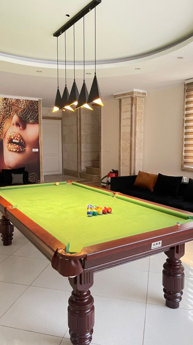 میز بیلیارد میز بیلیارد