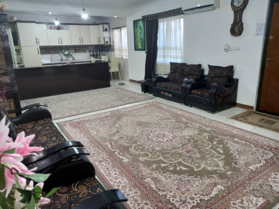 حیاط دربست، فوق تمیز،امکانات رفاهی