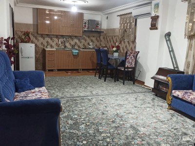 مبله، مجهز و تمیز، طبقه همکف، نزدیک به دریا