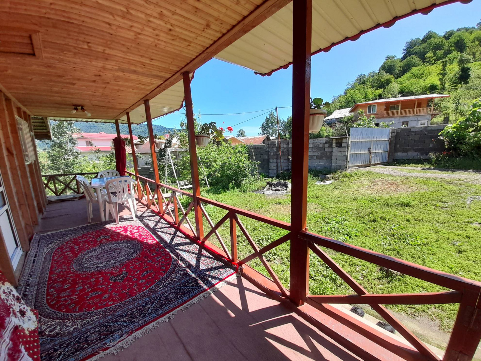 نمای بیرونی ساختمان