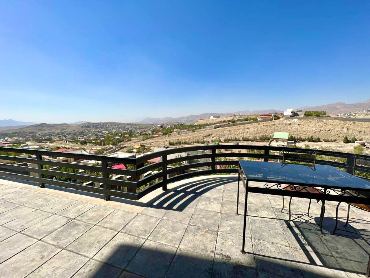 نمای بیرونی ساختمان