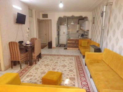 اقامت سرای نادی