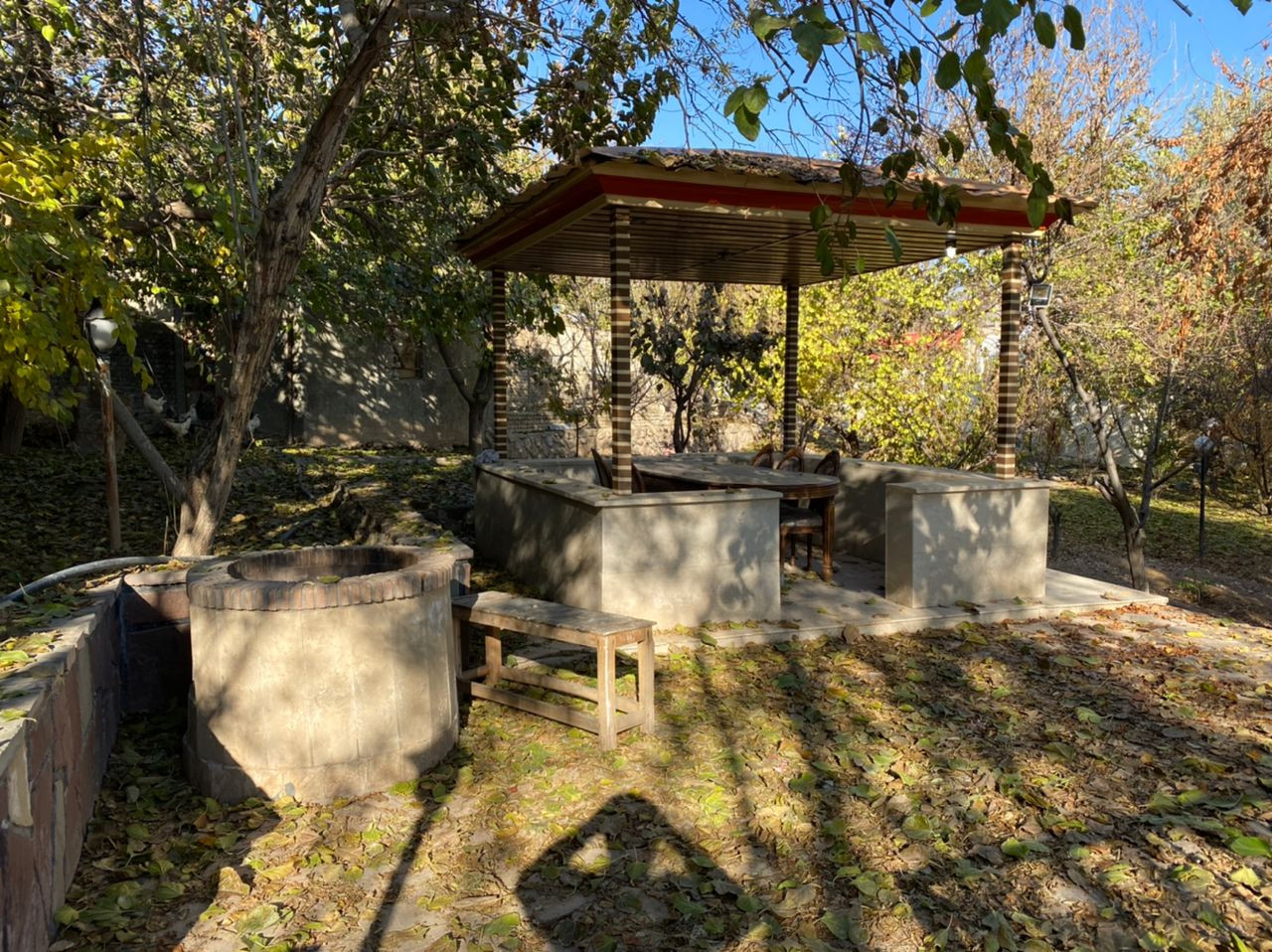 آلاچیق و آتشکده