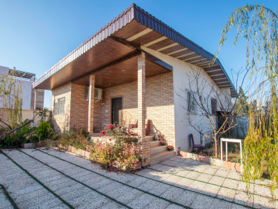 ویلای دو خوابه با استخر سرپوشیده آبگرم و جکوزی