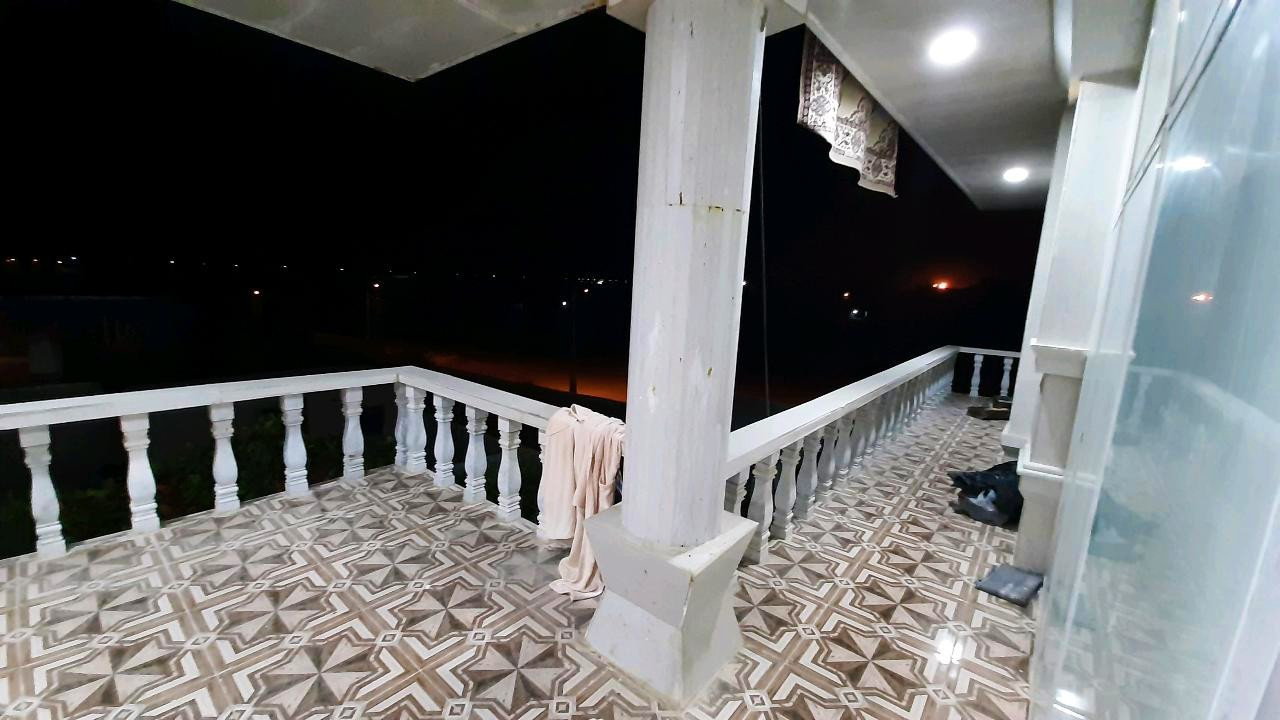 تراس 
