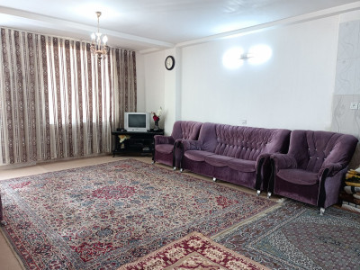 واحد مبله و تمیز طبقه همکف در شهرک ندرتی