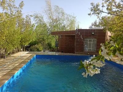 باغ ویلا باغ بهادران چشم‌انداززیبانزدیک زاینده‌رود