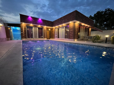 ویلا استخردار ابگرم کردان - لوتوس 1