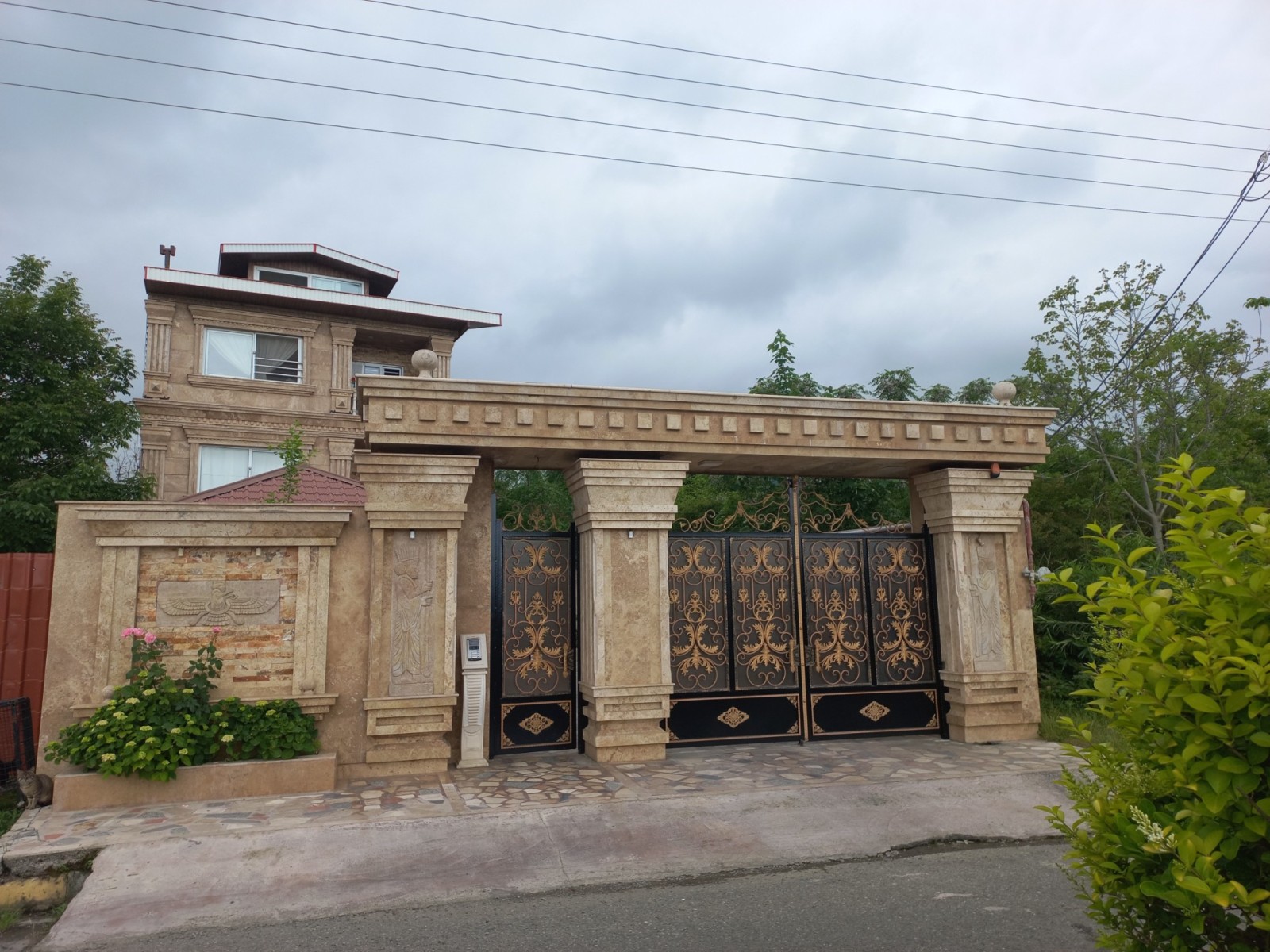 نمای ساختمان