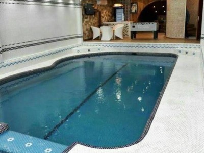 تریبلکس، استخر آبگرم، با ساحل اختصاصی تریبلکس، استخر آبگرم، با ساحل اختصاصی