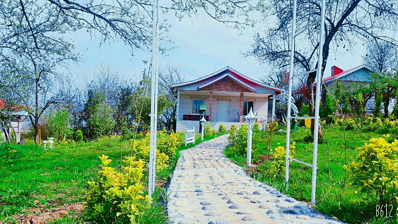 نمای پیاده روی ویلا