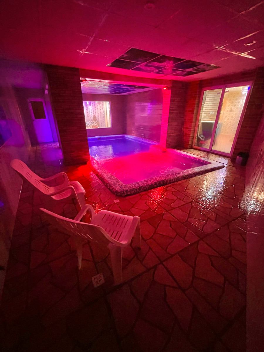 استخر استخر