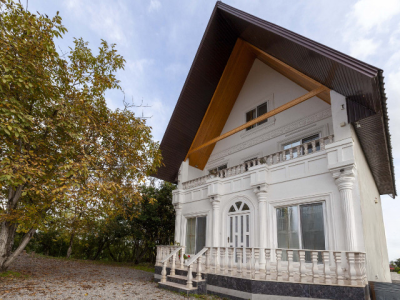 ویلای تریپلکس دوخوابه با شاهنشین و ویو‌ عالی