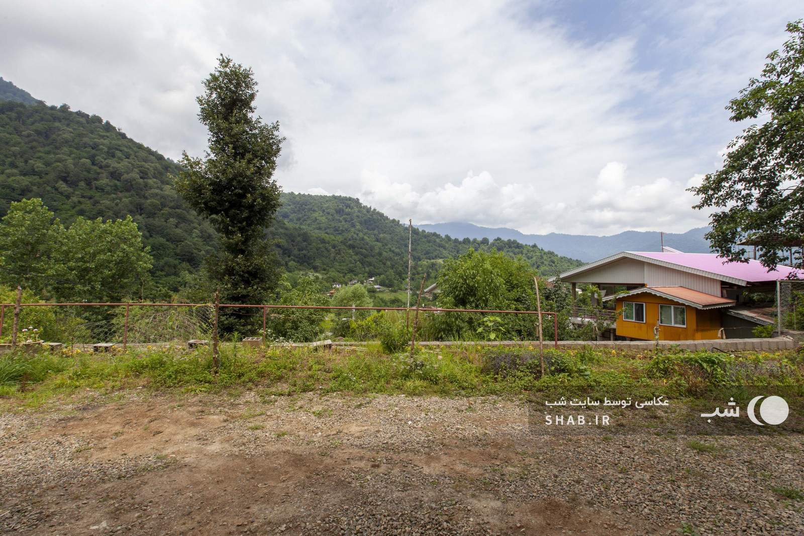 محوطه بیرونی