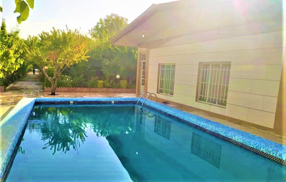 استخر و نما استخر و نما